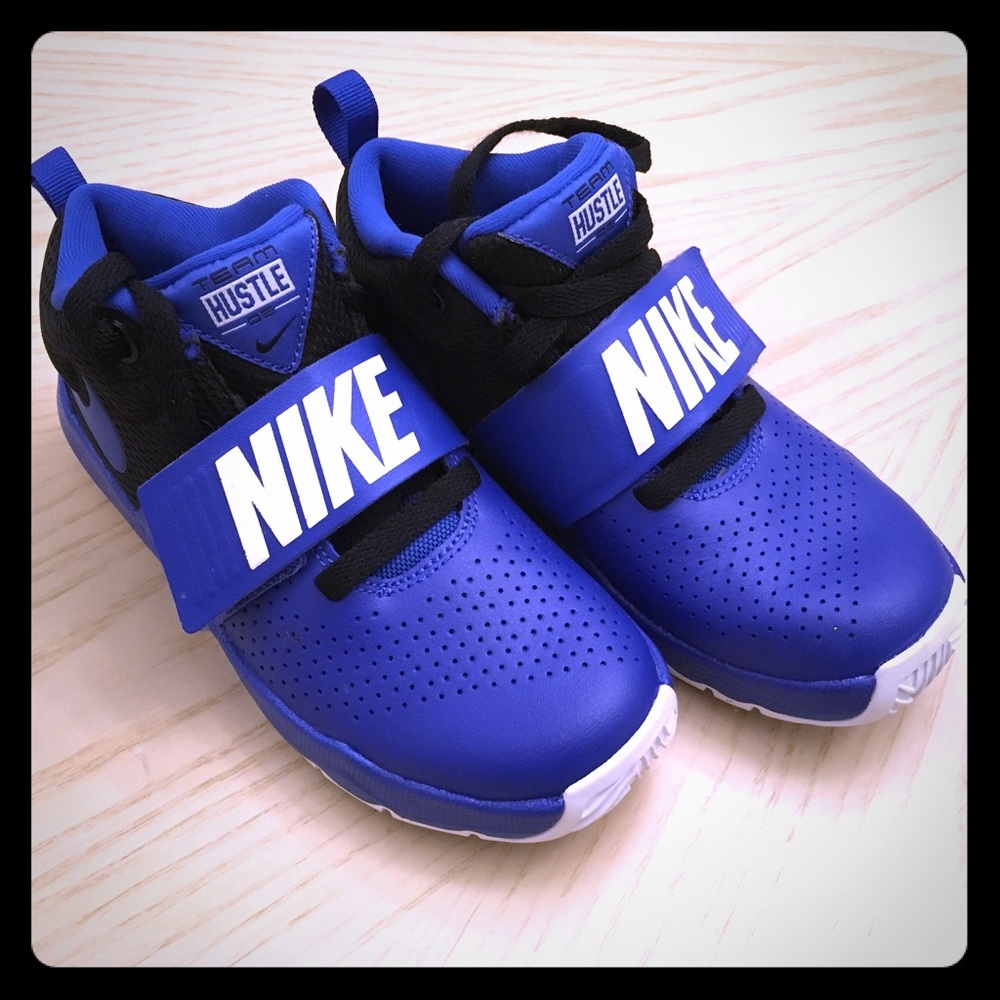 Boys Nike Team Hustle